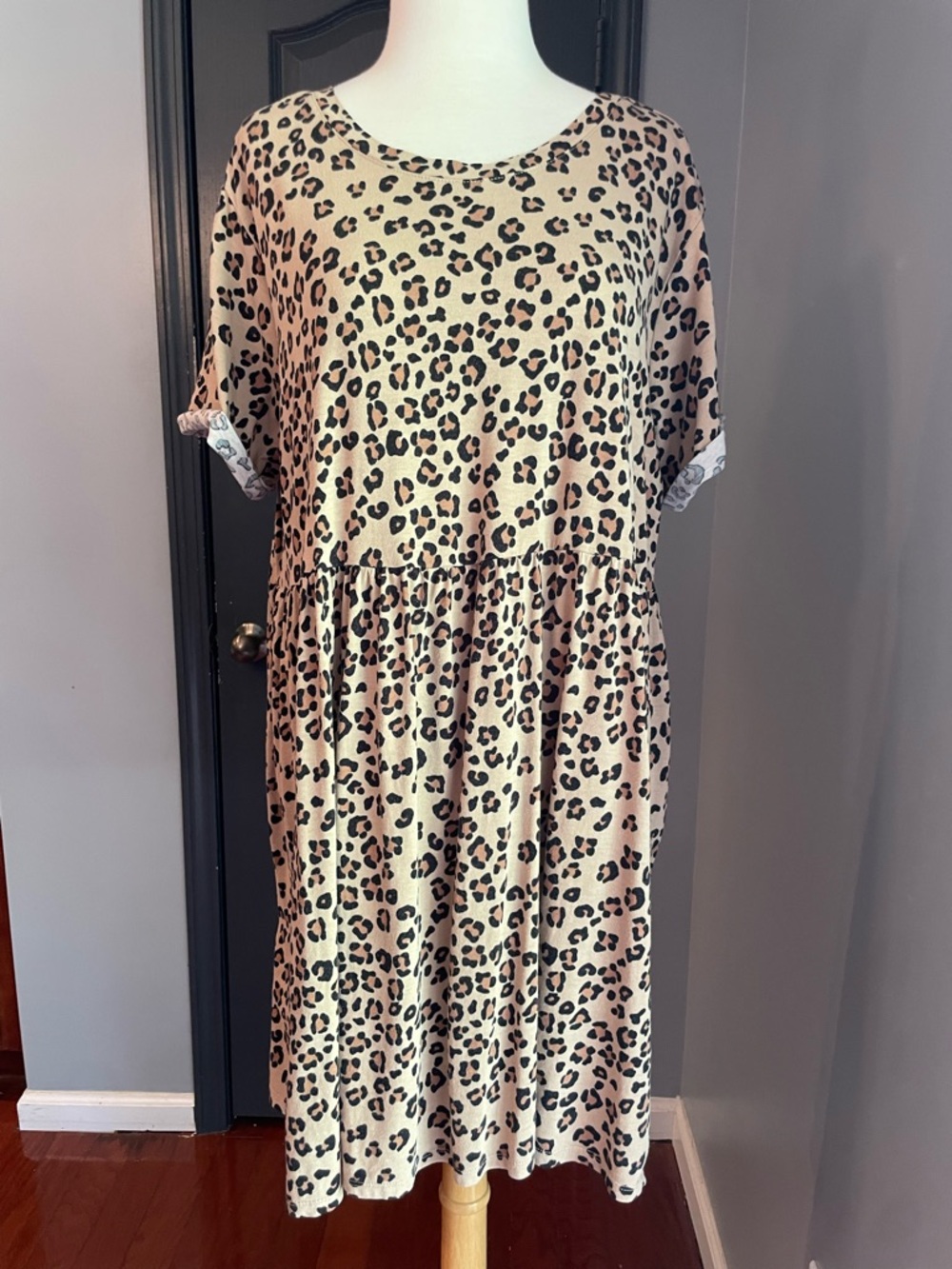 wild fable Beige Leopard Print Midi Dress